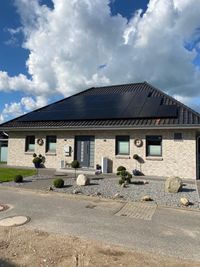 Solaranlage auf Neubau Einfamilienhaus